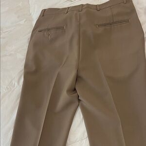 Haggar Gentleman's Fit Dress Pants dark Tan Summer Weight 33x30